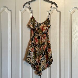 Billabong Floral Romper size Medium
